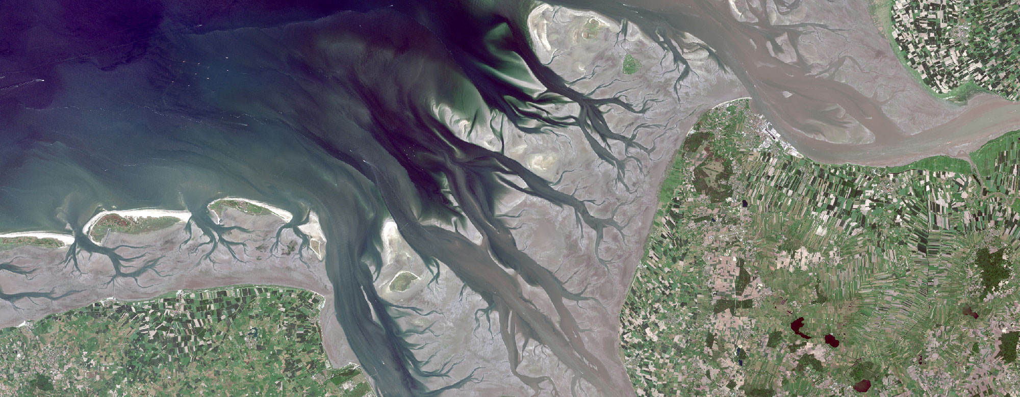 Das Wattenmeer bei Hamburg - UNESCO-Weltnaturerbe (c) European Space Agency
